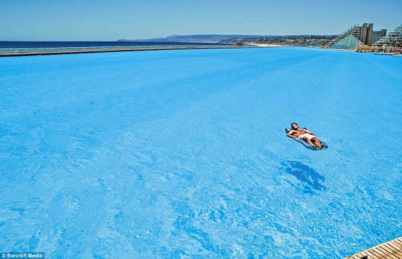 dailymail.co.uk worlds biggest pool