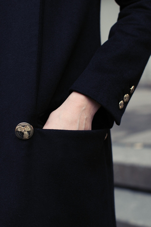 browndresswithwhitedots.tumblr.com