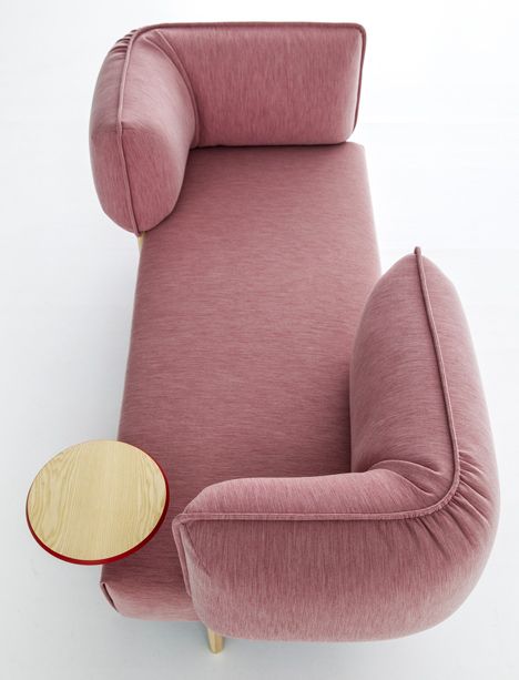 thedesignnwalker.tumblr.com Patricia Urquiola upholsters modular sofa for Moroso in jersey fabric